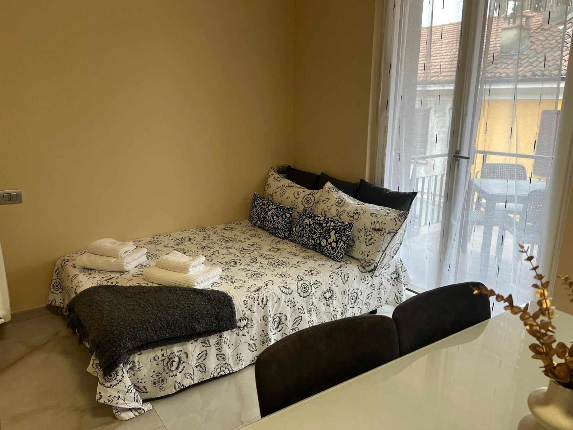 Casa Hanna2 Intra Kültér fotó